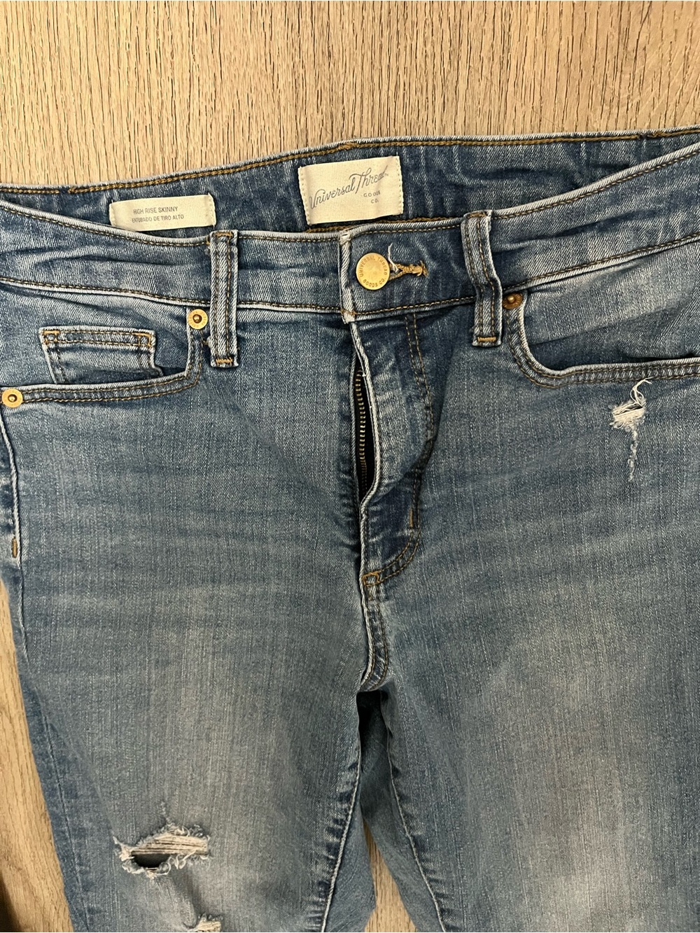 Universal Thread Women's Medium Blue Washed Distressed Skinny Jeans Size 6/28 R